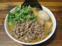 「生パクチーと肩ロース粗みじん切り味噌ラーメン」@宗家一条流がんこラーメン 池袋店の写真