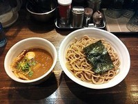 「ベジポタ味玉・肉入り辛つけ麺（極太胚芽麺大盛り・あつもり）」@つけ麺 えん寺 吉祥寺総本店の写真