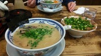 「ラーメン650円 玉子ラーメン750円 煮豚ごはん 300円」@博多らあめん うりんぼの写真