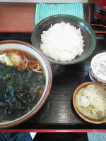 「朝定食\430（わかめそば・納豆ごはん）」@元長の写真