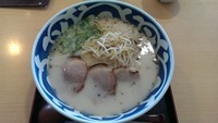 「豚骨チャーシュー麺」@エアポート山形屋 ファミリーレストランの写真