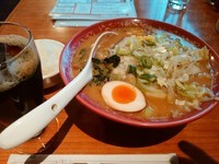 「味噌ラーメン(並盛)800円」@中華居酒屋 らいちの写真