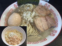 「中華ソバ 700円+味玉100円+和え玉150円」@中華ソバ 伊吹の写真