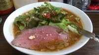 「【期間限定】牛骨スープのスパイシー味噌らぁ麺」@麺屋庄太 津久井浜店の写真