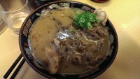 「チャーシュー麺、替え玉」@鹿児島ラーメン 豚とろ 天文館本店の写真