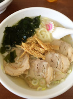 「塩チャーシューめん」@手打ちらーめん 金龍の写真