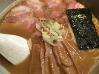 「ラーメン（大）＋チャーシュー」@麺屋吉左右の写真