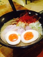 「みそらーめん¥750＋味玉¥100」@ら麺 はちにの写真