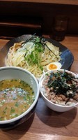 「つけSOBA＋大盛り＋そぼろご飯」@麺家 Shumen Doushiの写真