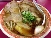 「醤油 中 ¥700」@特製ラーメン専門 豚菜館の写真