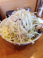 「小（ヤサイニンニクアブラ）」@ラーメン二郎 八王子野猿街道店2の写真