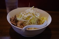 「ラーメン(ニンニク・アブラ)690円」@ラーメンアキラの写真