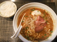 「味噌豚骨拉麺＋味玉＋ライス」@麺匠 竹中の写真