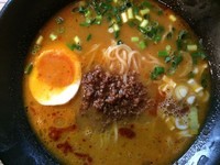 「肉味噌ラーメン 750円（味玉+50円）」@吟醸らーめん 久保田 本店の写真