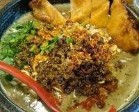 「排骨担担麺（４辛）＋生絞りゴマ油＋小ライス」@担担麺 手しごと ごま金の写真