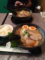 「ごく旨八王子醤油ラーメン大盛り小ご飯付き」@らーめん直久 新木場店の写真
