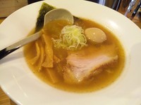 「かつおダシのすっきり麺+味玉トッピング　税込860円」@凌駕JETの写真