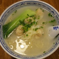 「海老雲呑麺」@香港麺新記 四谷三丁目店の写真