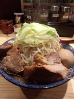 「背脂野菜ラーメン　ニンニク　コッテリ」@中華蕎麦 つけ麺 五味五香の写真
