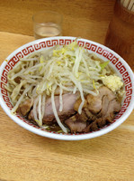 「小ラーメン 野菜少なめ ニンニク少し」@ラーメン二郎 環七新新代田店の写真