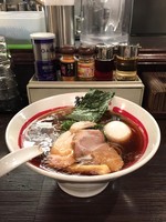 「味玉醤油そば」@麺や でこの写真