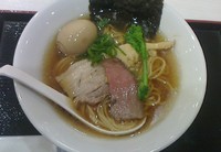 「鶏・煮干ＳＯＢＡ」@銀座 篝 ラゾーナ川崎プラザ店の写真