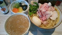 「特製つけそば+玉子かけごはん」@中華そば 四つ葉の写真