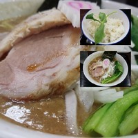 「【ゲリラ限定】特濃豚鶏魚介煮干しラーメン＋しょうが飯」@ラーメン愉悦処 似星の写真