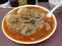 「辛々らーめん もつ煮乗せ」@くるまやラーメン おゆみ店の写真