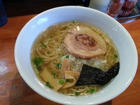 「淡麗和牛蕎麦塩730円+大盛100円」@麺や 虎ノ道の写真