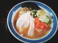 「【限定】濃厚鶏出汁白湯 ￥800」@らーめん伏竜 本店の写真