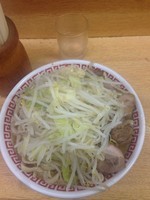 「小豚 野菜ニンニク」@ラーメン二郎 環七新新代田店の写真