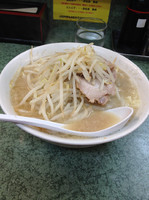 「小ラーメン ニンニク少し」@ラーメン二郎 新宿小滝橋通り店の写真