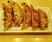 「どうとんぼり餃子　２８０円」@どうとんぼり神座 渋谷店の写真