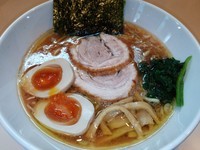 「らーめん中太麺、味玉」@らーめん将貴の写真