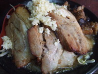 「小豚ラーメン　９００円」@麺屋 蔦重の写真