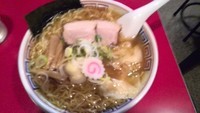 「気仙沼ラーメン醤油味+エビワンタン入り」@かもめ食堂の写真