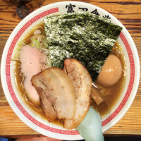 「特製中華そば（中）」@松戸中華そば 富田食堂の写真