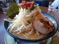 「味噌らーめん720円(大盛)＋10円＋もやし増々20円」@麺屋しゃがら 大形店の写真