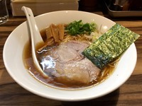 「煮干しらーめん（醤油）」@つけめん油そば 五丁目煮干しの写真