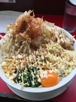 「まぜそば、麺少なめ、ヤサイニンニクアブラショウガガリマヨ」@用心棒の写真