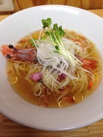 「【限定】桜香る天使の海老そば  冷」@中華そば よしかわの写真