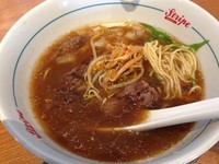 「ステーキラーメンＭ　麺少な目」@ストライプ ヌードルズの写真