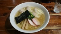 「肉ワンタン麺（白）」@八雲の写真