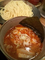 「辛味つけ麺　中盛330g」@つけ麺屋 やすべえ 新宿店の写真