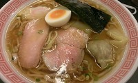 「ラーメン+ワンタン２枚」@ラーメン大至の写真