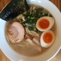 「味玉らーめん￥750円」@富士らーめんの写真