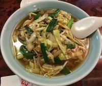 「野菜ラーメン・ランチ＋氷見餃子（￥750＋￥550）」@氷花餃子 小田原店の写真