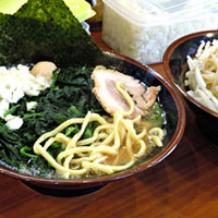 「ラーメン(醤油)＋モヤキャベ＋ほうれん草(国産生)」@町田商店 本店の写真