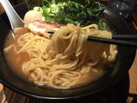 「ラーメン（大盛）＆無料玉子」@横浜家系ラーメン 石川家 大宮店の写真
